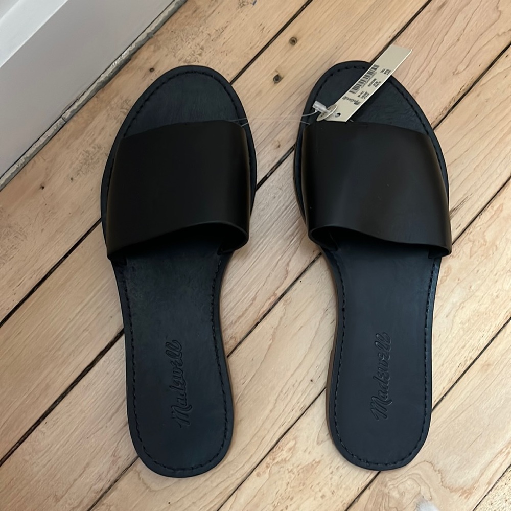 Madewell size 7.5 black leather sandals. Never worn, with tags on!